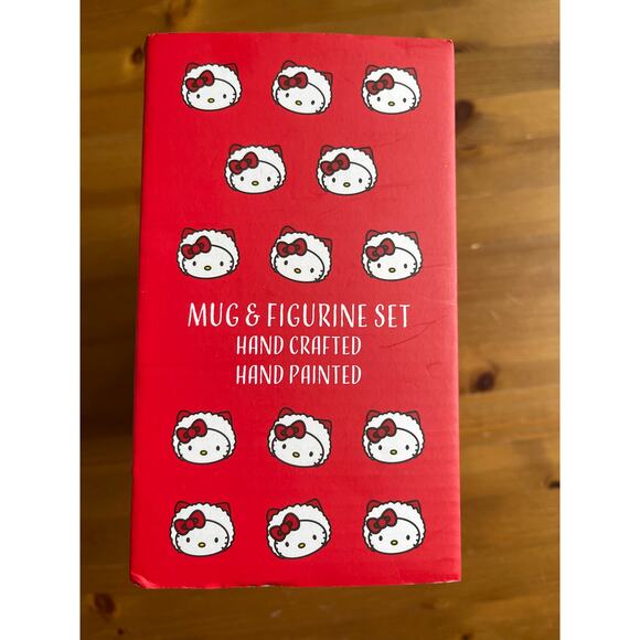 Hello Kitty Mug and Figurine Gift Set NEW in Box Christmas - Picture 6 of 10